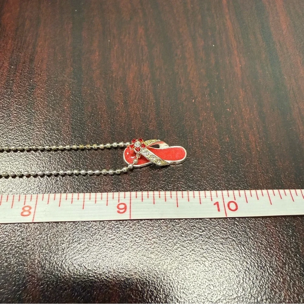 Avon birthstone flip flop Pendant Necklace January NIB vintage 2007